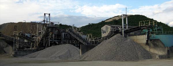 砂利工場 クリックで新しいウィンドウで開きます